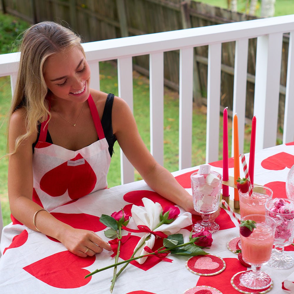Apron - Red hearts - Gizmo Gifts