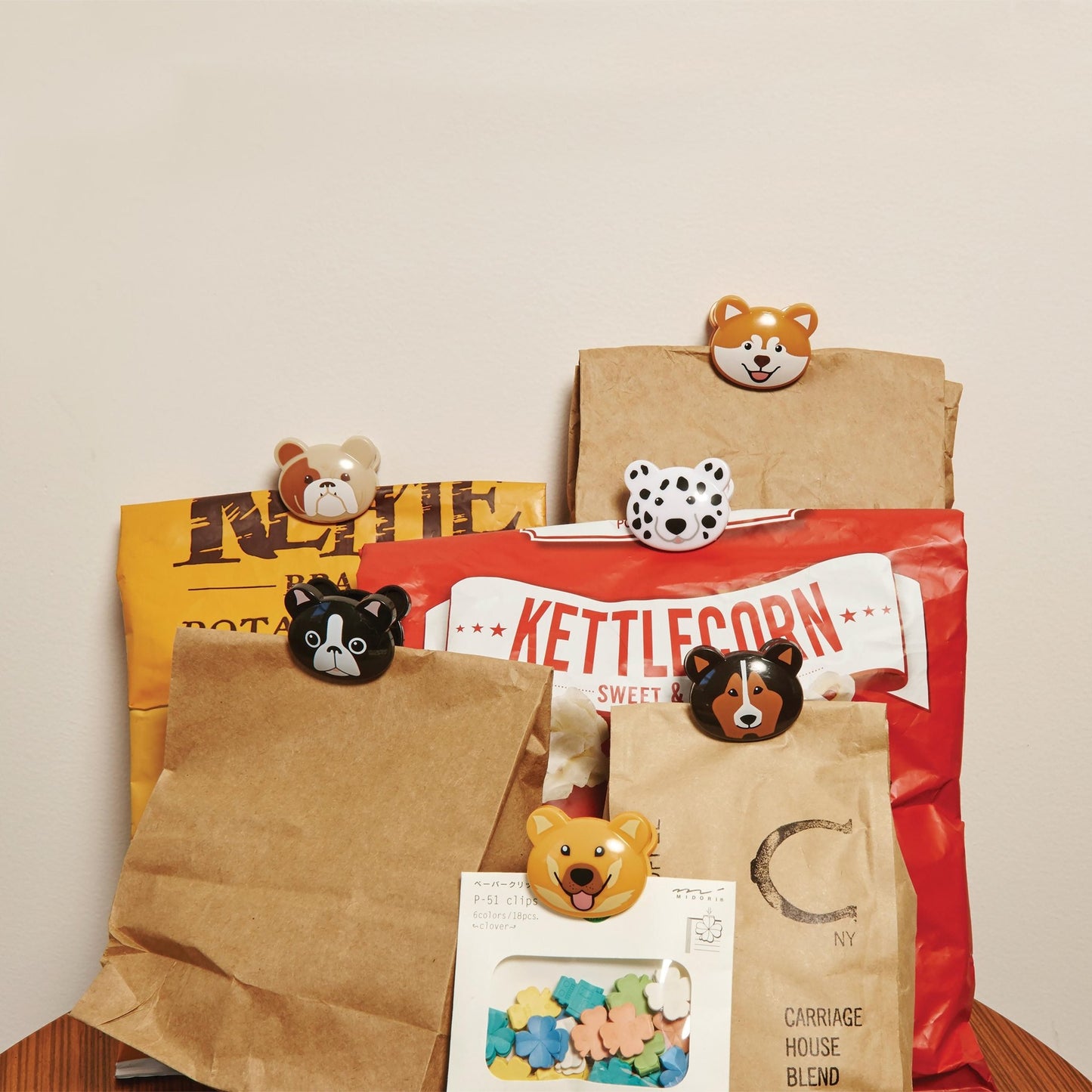 Bag clips - Doggie by Kikkerland - Gizmo Gifts