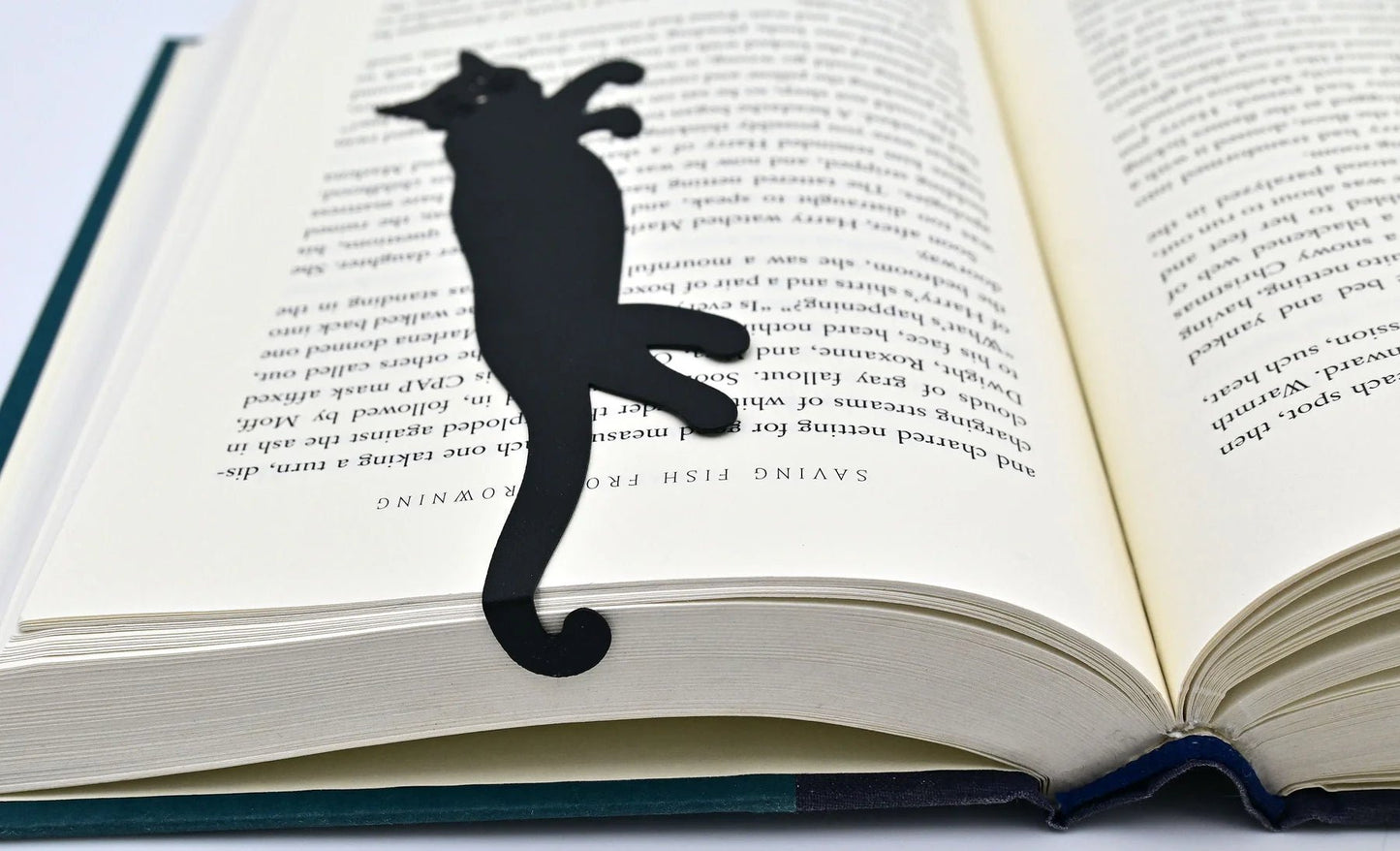 Bookmark - Hugger Curious cat - Gizmo Gifts