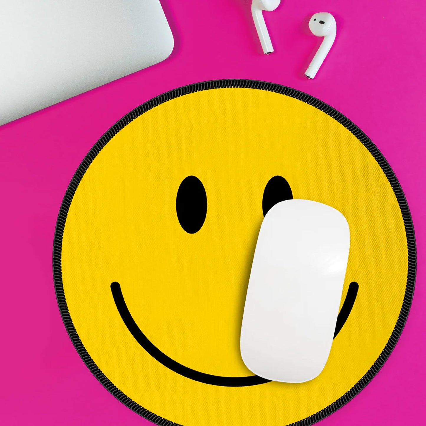 Happy Face computer mouse mat - Gizmo Gifts