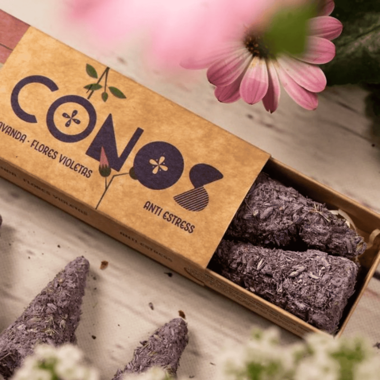 Sagrada Madre Incense cones - 8 Lavender & Violet - Gizmo Gifts