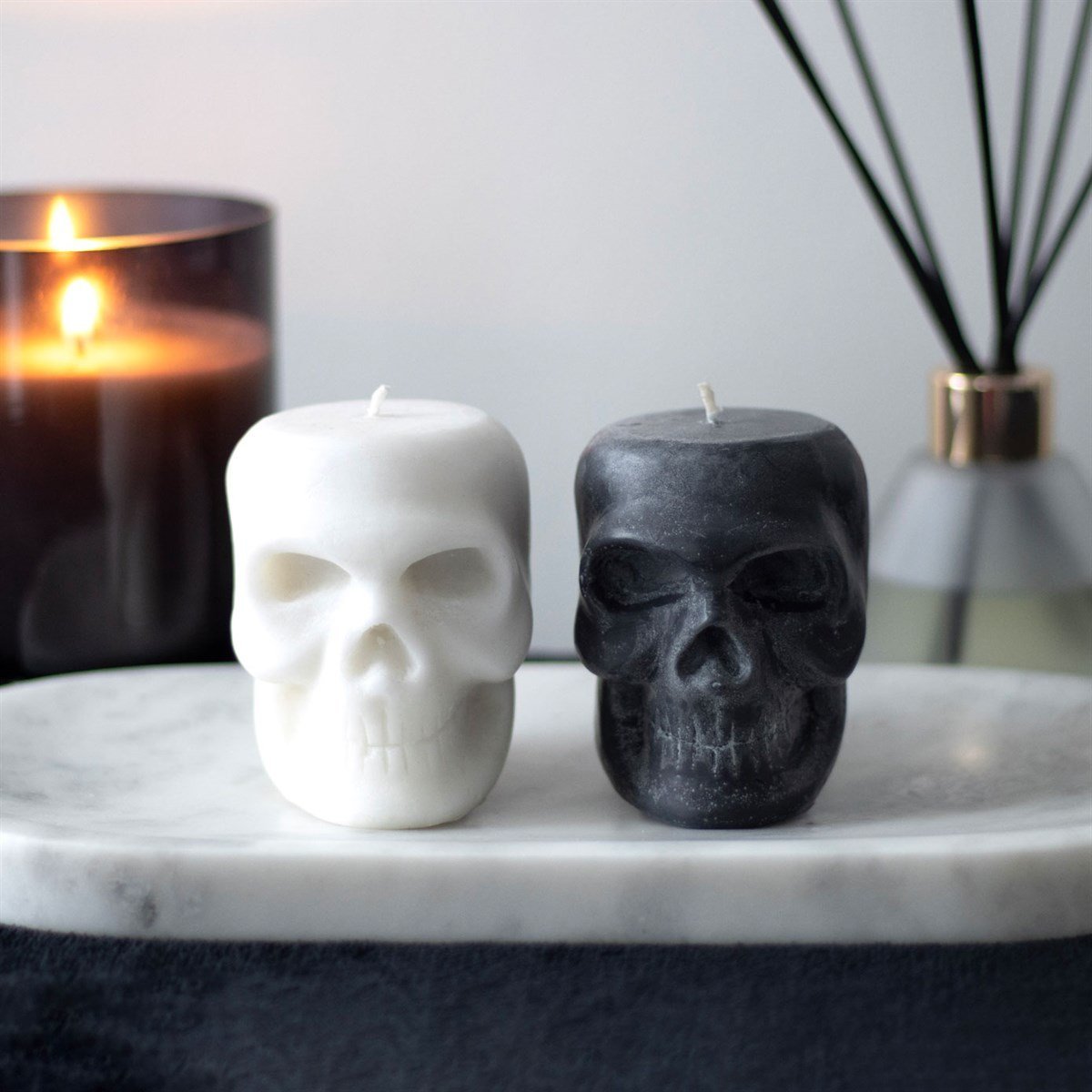 Skull candles (White sage or Opium H8.5cm) - Gizmo Gifts