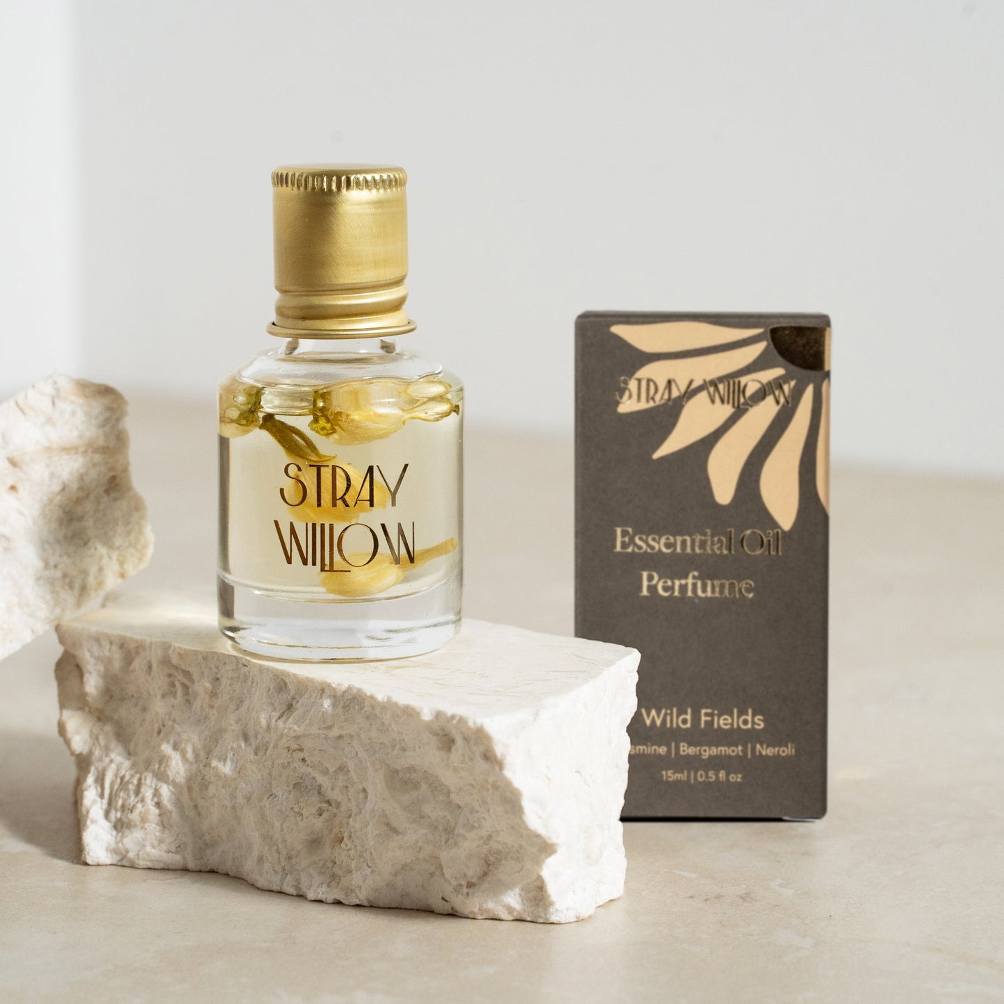 Stray Willow Essential oil perfume roller - Wild Fields 15ml - Gizmo Gifts