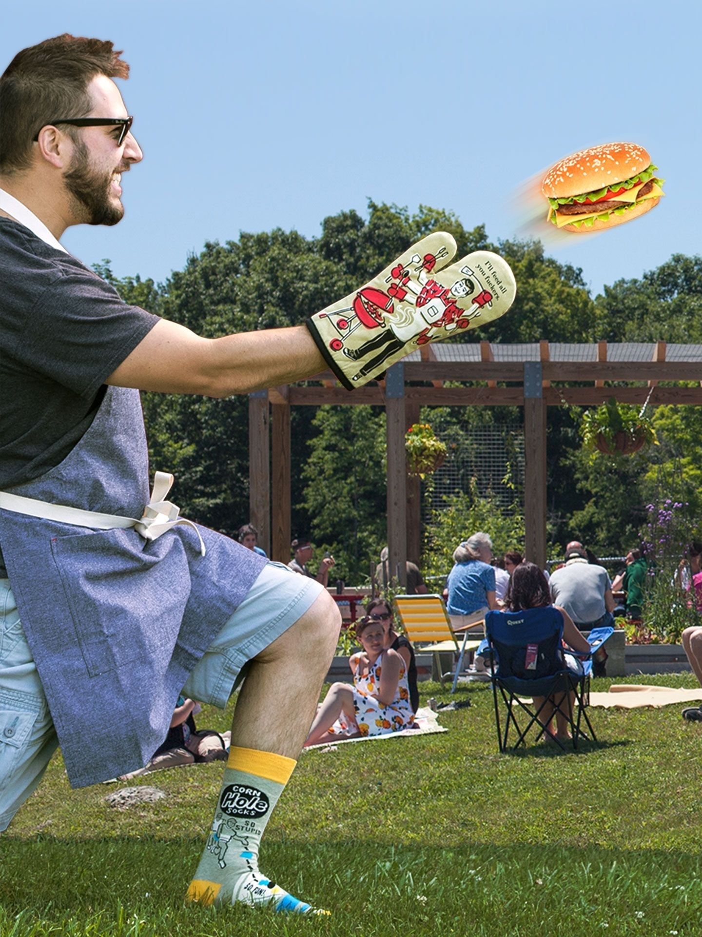 BLUEQ - Oven glove - I’ll feed all you fuckers - Gizmo Gifts