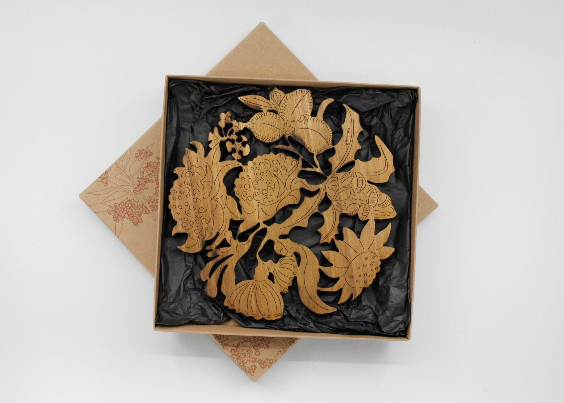 Buttonworks Flower trivet (D24cm) - Gizmo Gifts